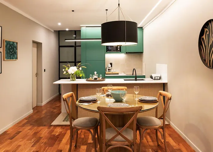 Insight Apartments- With Balcony * Porto