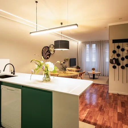 Insight Apartments- With Balcony بورتو