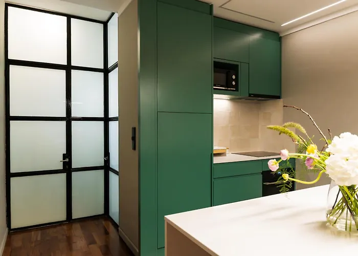 Insight Apartments- With Balcony