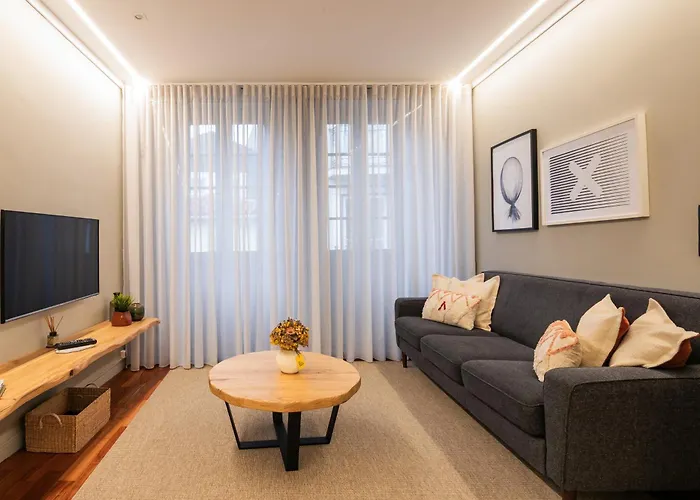 Insight Apartments- With Balcony * Porto