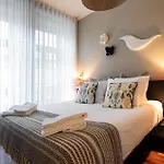 Insight Apartments- With Balcony Apartmán *