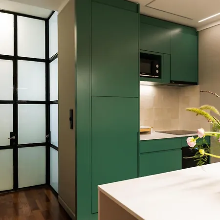 Insight Apartments- With Balcony