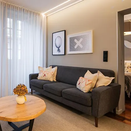 Insight Apartments- With Balcony Apartmán *