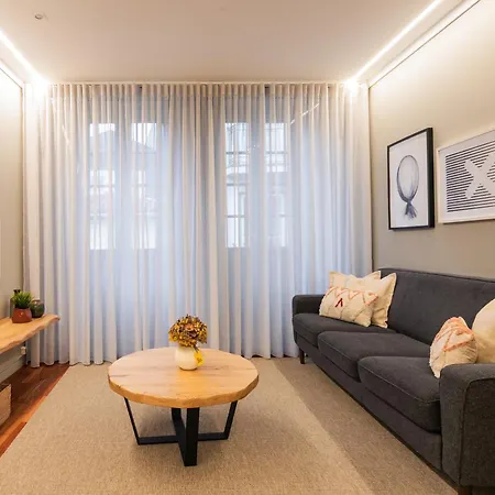 Insight Apartments- With Balcony * Oporto
