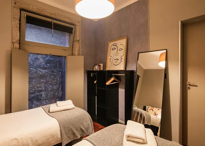 Insight Apartments- With Balcony *